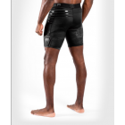 Тренировъчен клин с къси крачоли - Venum Skull compression shorts - Black/Black​